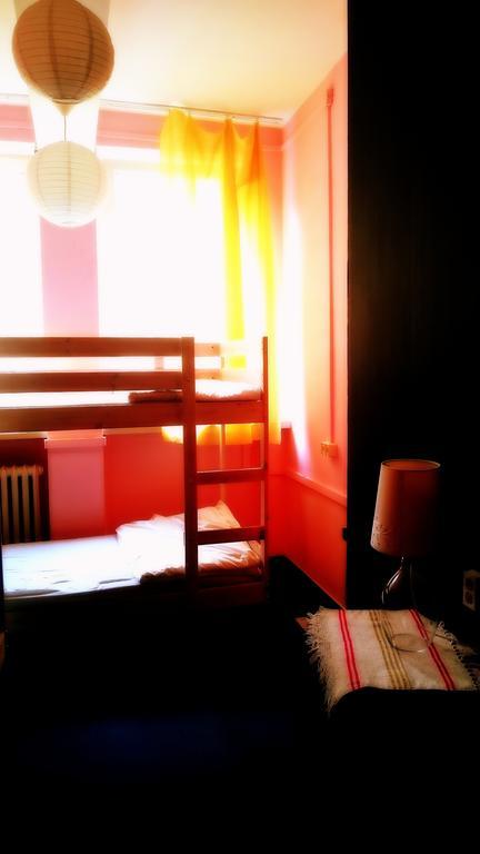 Wdj Hostel Varsó Szoba fotó