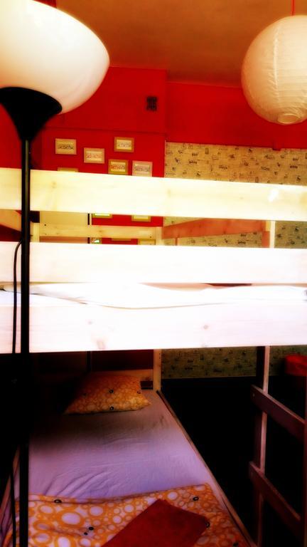 Wdj Hostel Varsó Szoba fotó