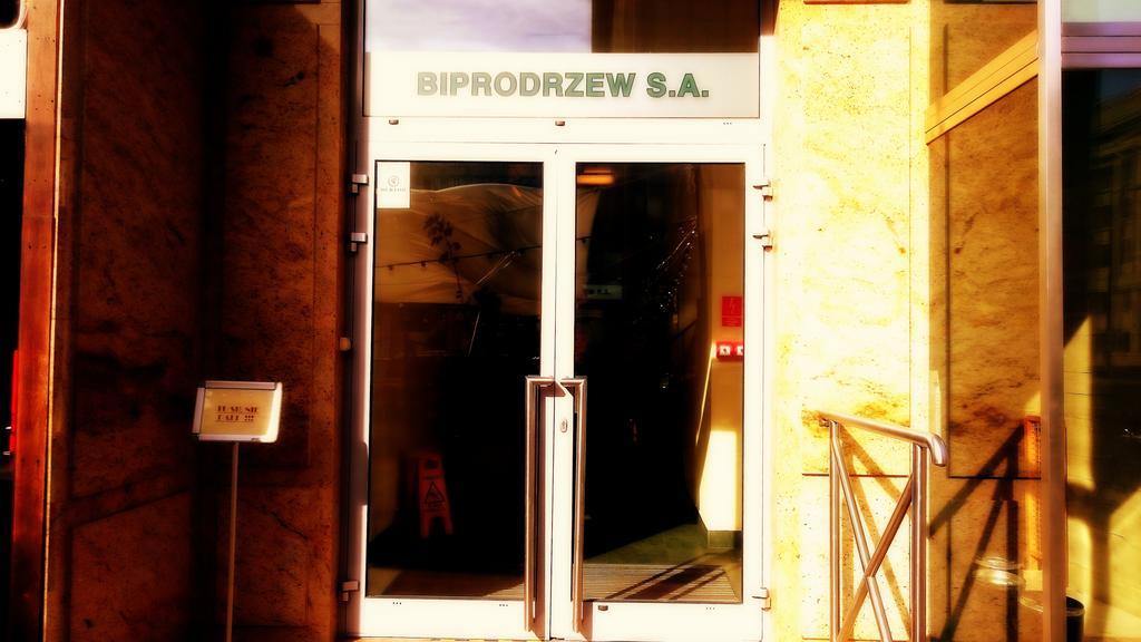 Wdj Hostel Varsó Kültér fotó